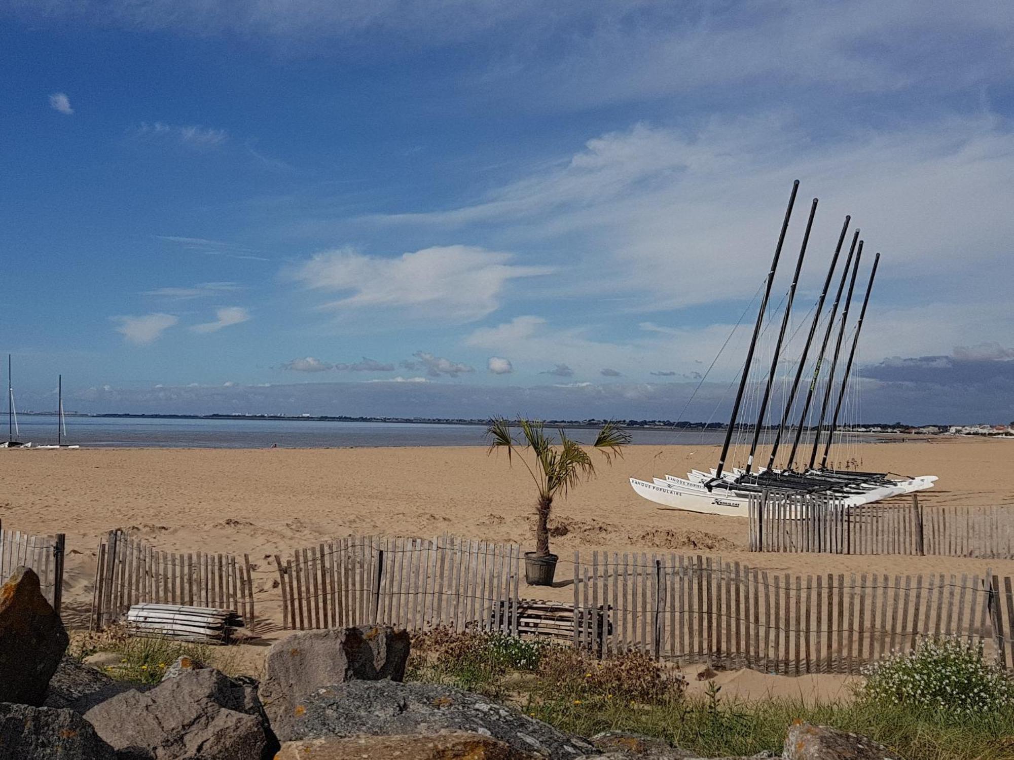 Duplex 3 Pieces A Deux Pas De La Plage Avec Parking - 4 Pers - Fr-1-706-16 シャトライヨン・プラージュ エクステリア 写真