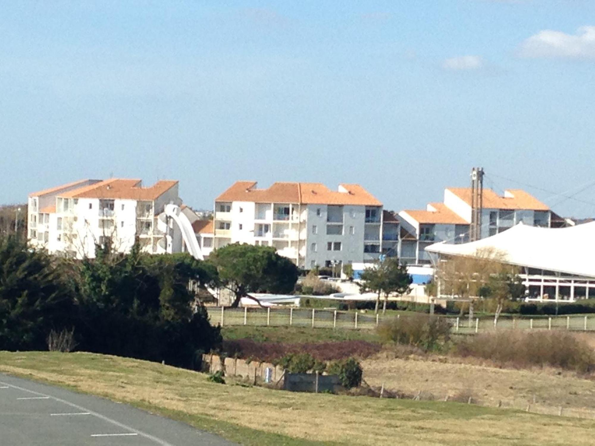 Duplex 3 Pieces A Deux Pas De La Plage Avec Parking - 4 Pers - Fr-1-706-16 シャトライヨン・プラージュ エクステリア 写真